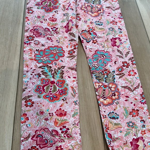 NWOT EUC Adorable Essentials Children’s Boutique Girls Size 8 Ruffle Leggings - Picture 3 of 6